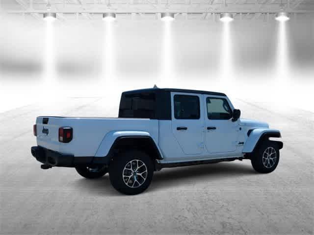 new 2024 Jeep Gladiator car, priced at $46,174