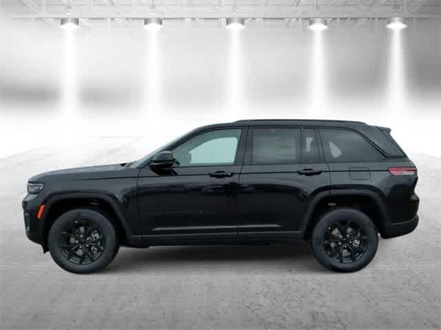 new 2025 Jeep Grand Cherokee car, priced at $40,815