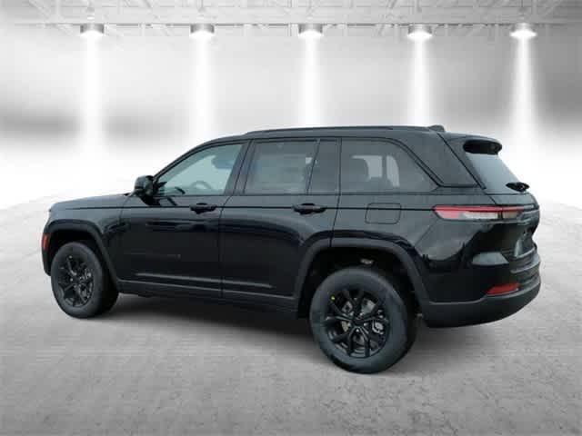 new 2025 Jeep Grand Cherokee car, priced at $40,815