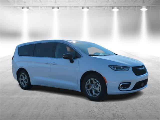 new 2024 Chrysler Pacifica car, priced at $48,691