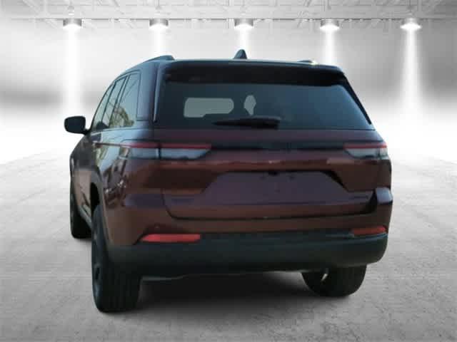 new 2024 Jeep Grand Cherokee car, priced at $46,689