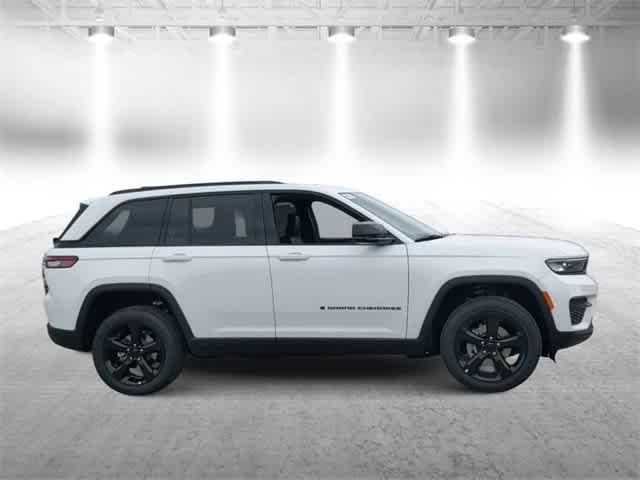 new 2024 Jeep Grand Cherokee car, priced at $42,643