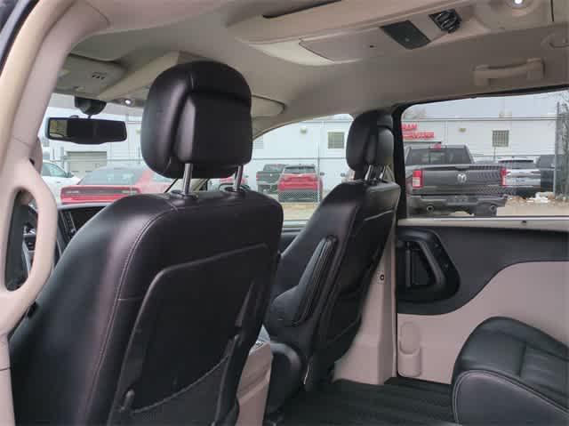 used 2014 Chrysler Town & Country car, priced at $7,995