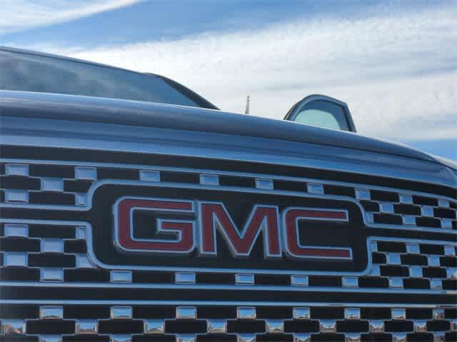 used 2019 GMC Acadia car, priced at $18,000