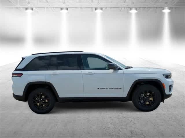 new 2024 Jeep Grand Cherokee car, priced at $42,088