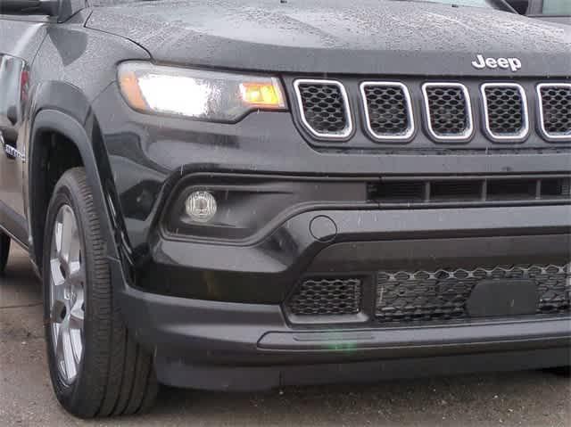 new 2024 Jeep Compass car, priced at $33,047