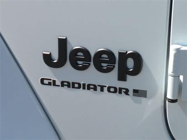 new 2024 Jeep Gladiator car, priced at $40,279