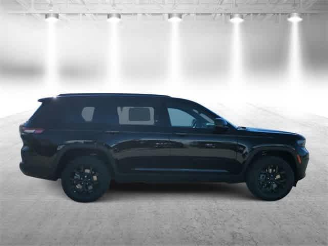 new 2025 Jeep Grand Cherokee L car, priced at $42,677