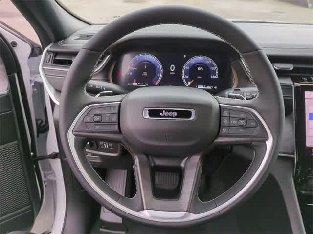 new 2024 Jeep Grand Cherokee car, priced at $40,700