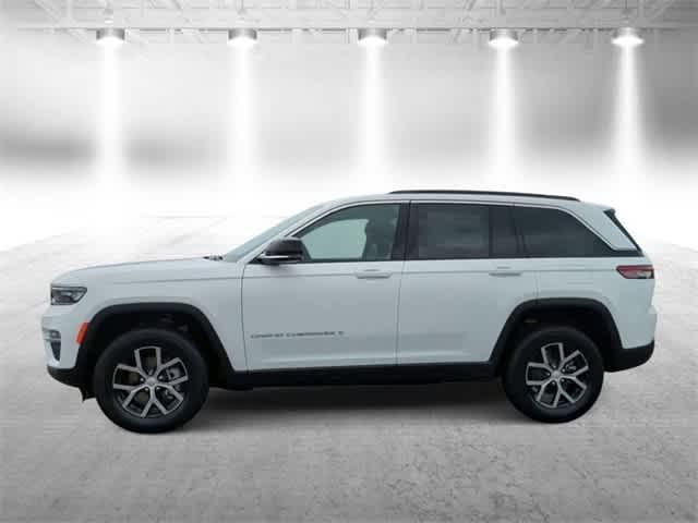 new 2024 Jeep Grand Cherokee car, priced at $40,700