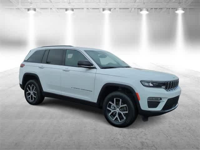 new 2024 Jeep Grand Cherokee car, priced at $40,700