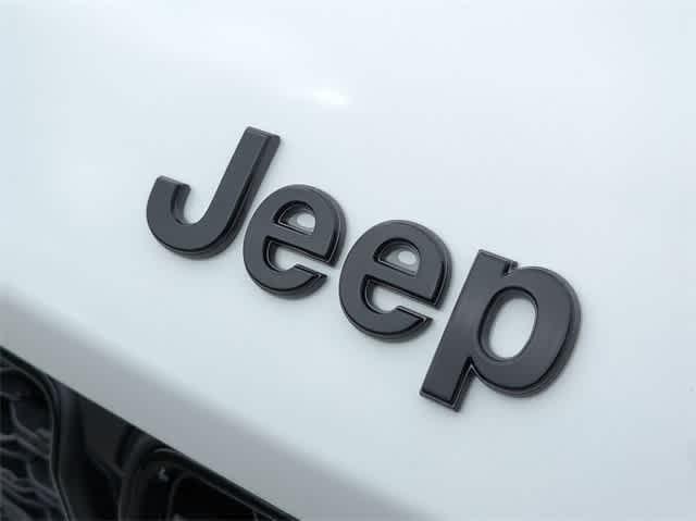 new 2024 Jeep Grand Cherokee car, priced at $46,180