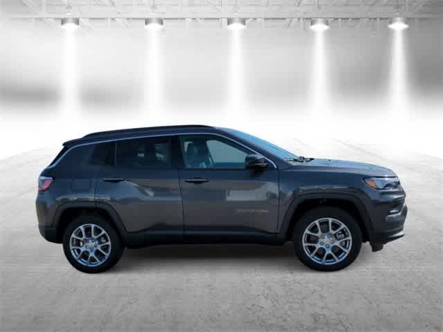 new 2024 Jeep Compass car, priced at $31,840