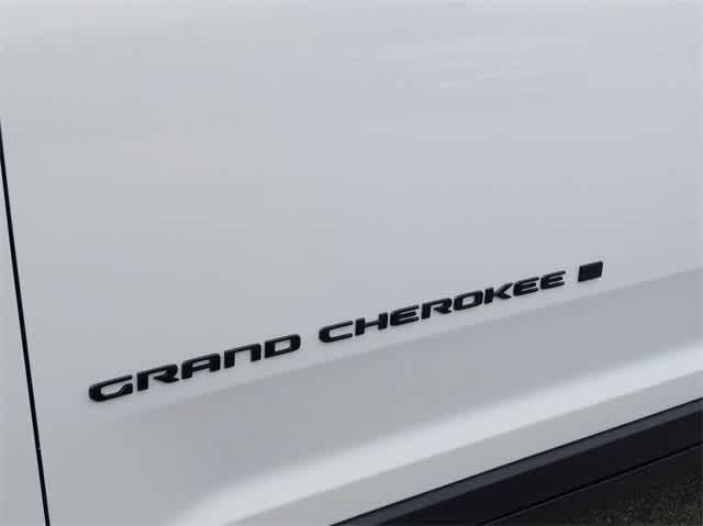 new 2024 Jeep Grand Cherokee car, priced at $41,237