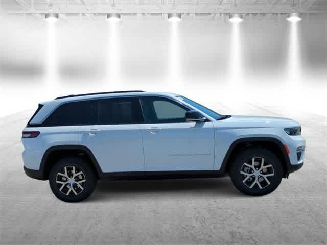 new 2024 Jeep Grand Cherokee car, priced at $46,700