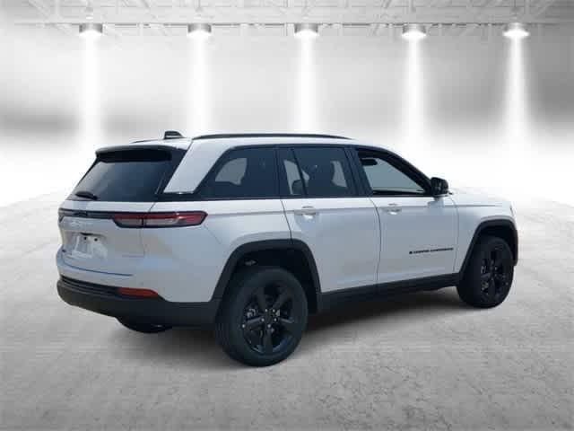 new 2024 Jeep Grand Cherokee car, priced at $42,643