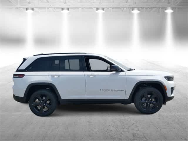 new 2024 Jeep Grand Cherokee car, priced at $42,643