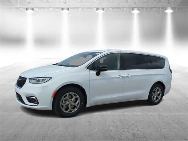 new 2024 Chrysler Pacifica car, priced at $43,941