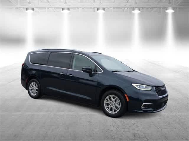 used 2021 Chrysler Pacifica car, priced at $29,500