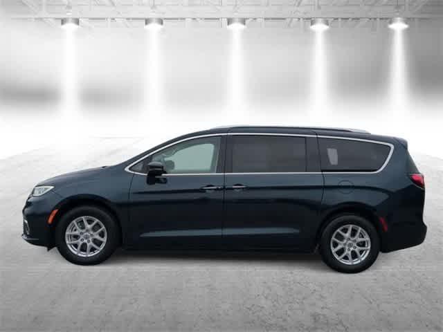 used 2021 Chrysler Pacifica car, priced at $29,500