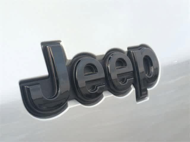 new 2025 Jeep Grand Cherokee L car, priced at $42,677