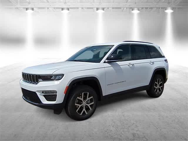 new 2024 Jeep Grand Cherokee car, priced at $42,200