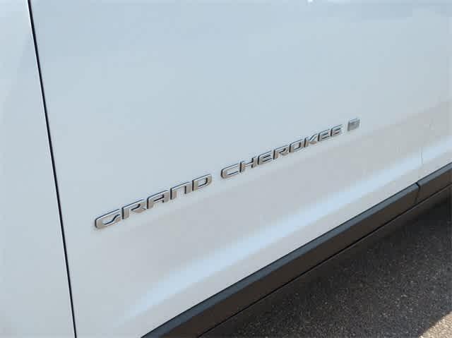 new 2024 Jeep Grand Cherokee car, priced at $41,700