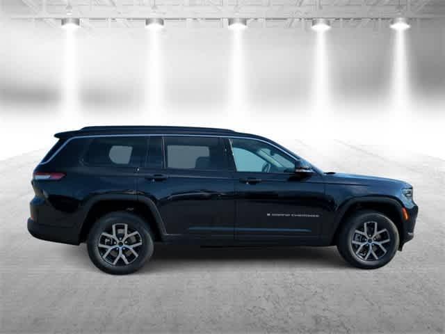 new 2024 Jeep Grand Cherokee L car, priced at $45,071