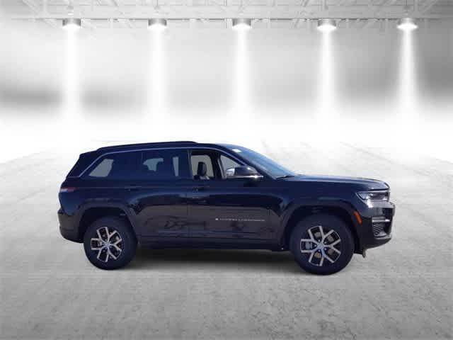 new 2024 Jeep Grand Cherokee car, priced at $42,709