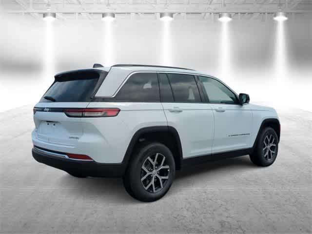 new 2024 Jeep Grand Cherokee car, priced at $42,200