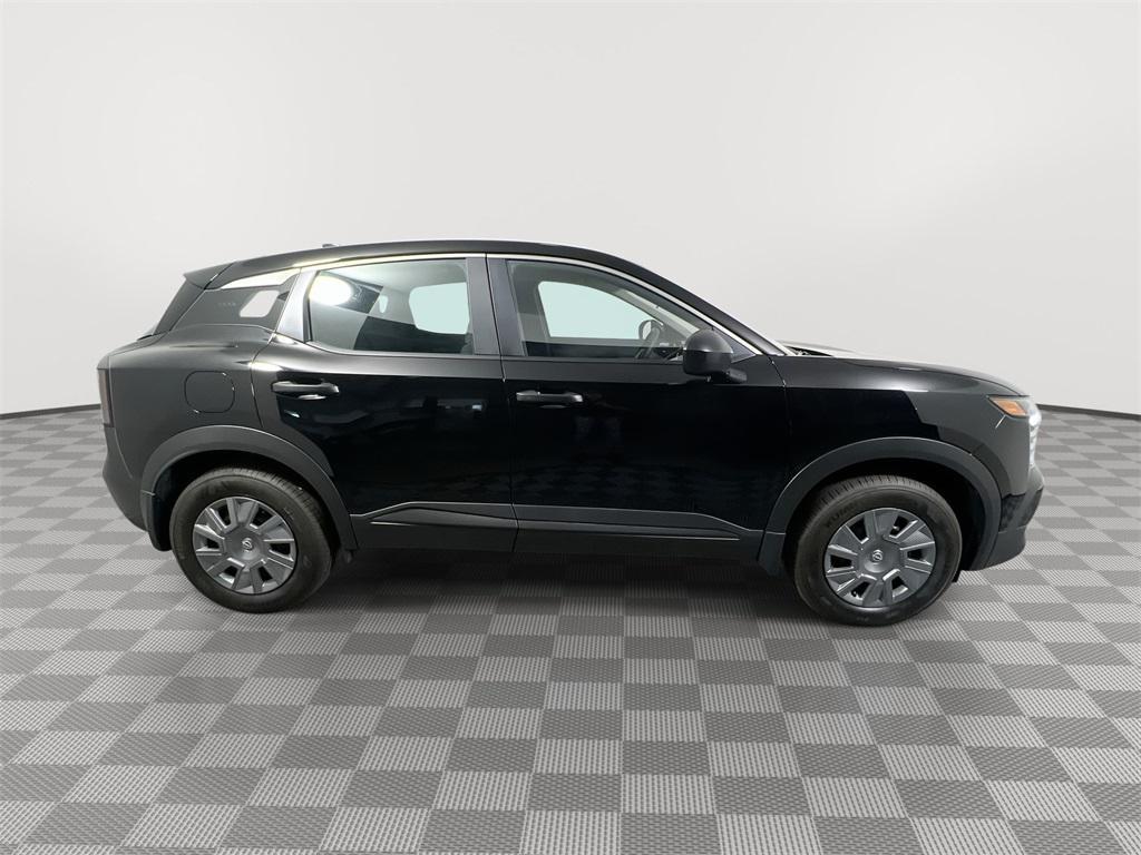 new 2025 Nissan Kicks car, priced at $23,220