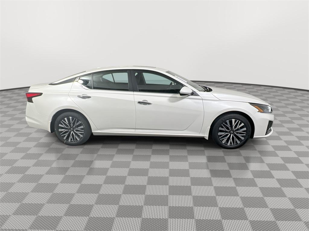 new 2025 Nissan Altima car, priced at $28,097