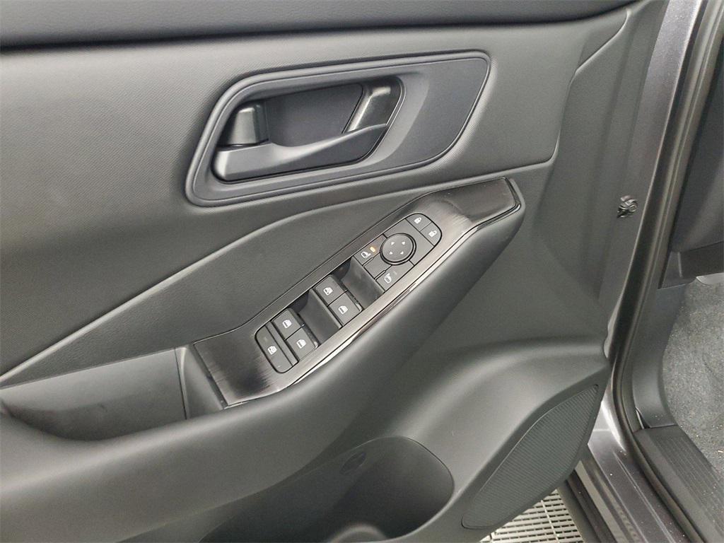 new 2025 Nissan Rogue car, priced at $27,576