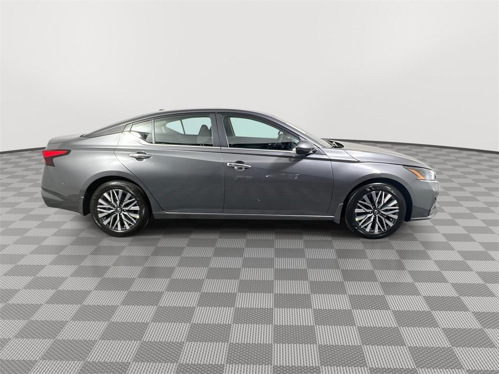 new 2025 Nissan Altima car, priced at $27,697