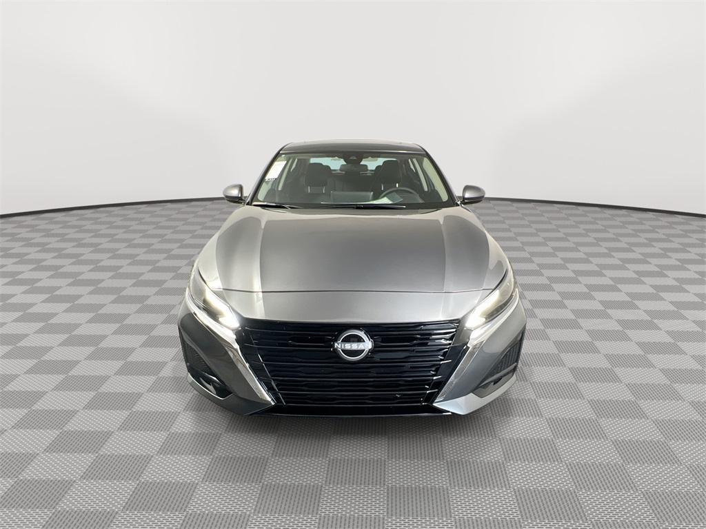 new 2025 Nissan Altima car, priced at $27,697