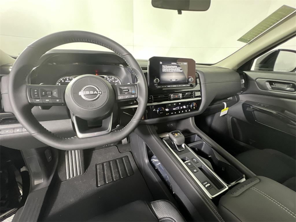 new 2025 Nissan Pathfinder car, priced at $32,714