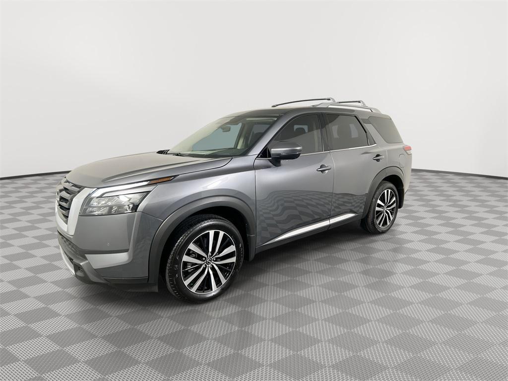 new 2025 Nissan Pathfinder car, priced at $41,918