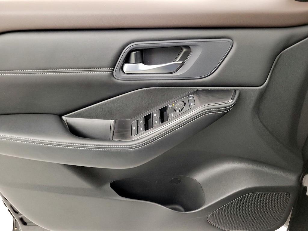 used 2023 Nissan Rogue car, priced at $21,998