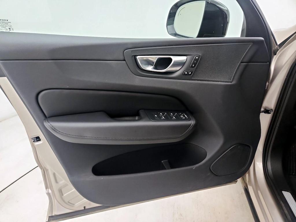 used 2025 Volvo XC60 car, priced at $35,998