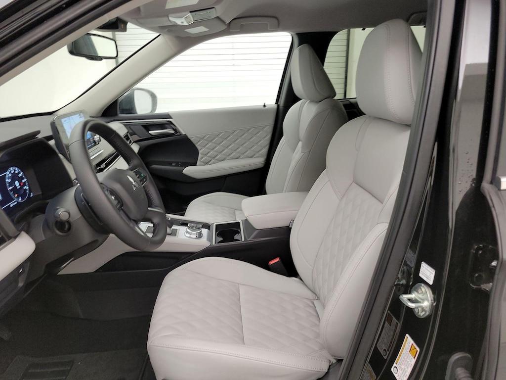 used 2024 Mitsubishi Outlander car, priced at $33,998