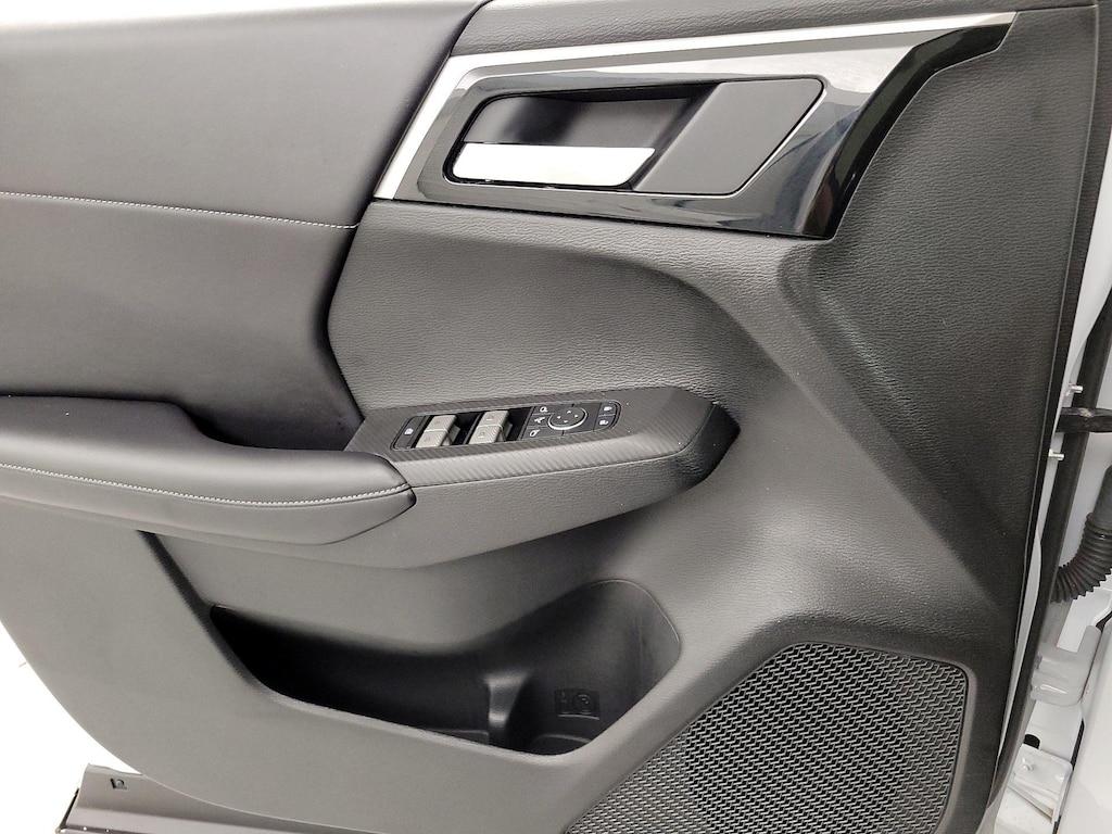 used 2024 Mitsubishi Outlander car, priced at $26,998