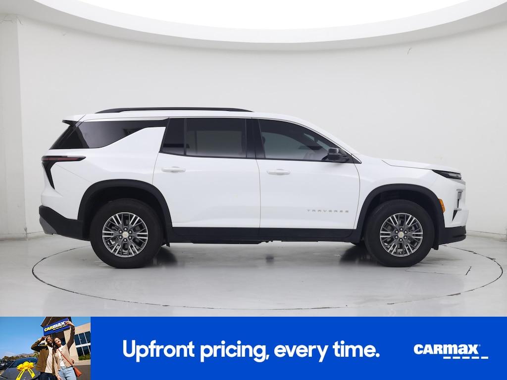 used 2025 Chevrolet Traverse car, priced at $42,998