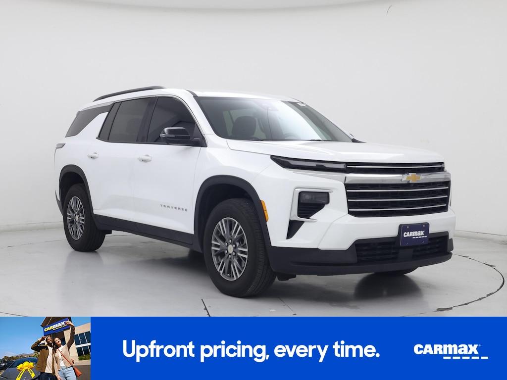 used 2025 Chevrolet Traverse car, priced at $42,998