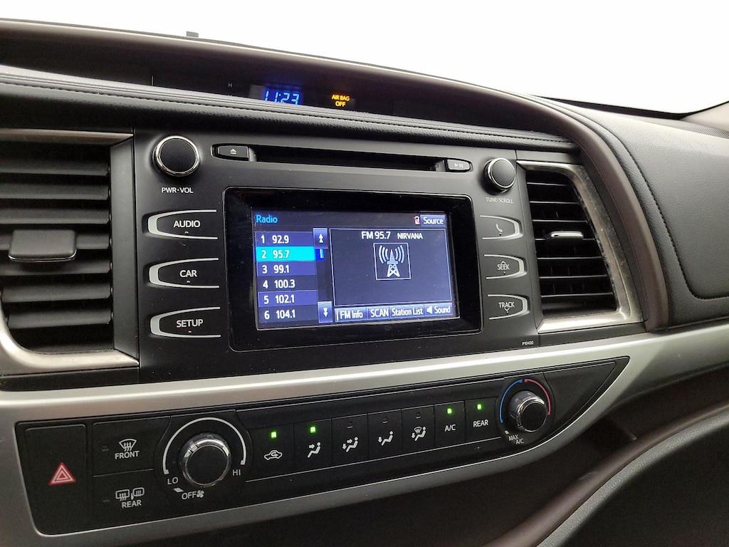 used 2015 Toyota Highlander car, priced at $16,998