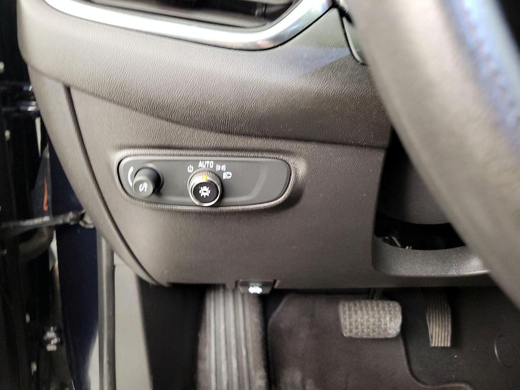used 2021 Chevrolet Equinox car, priced at $18,998