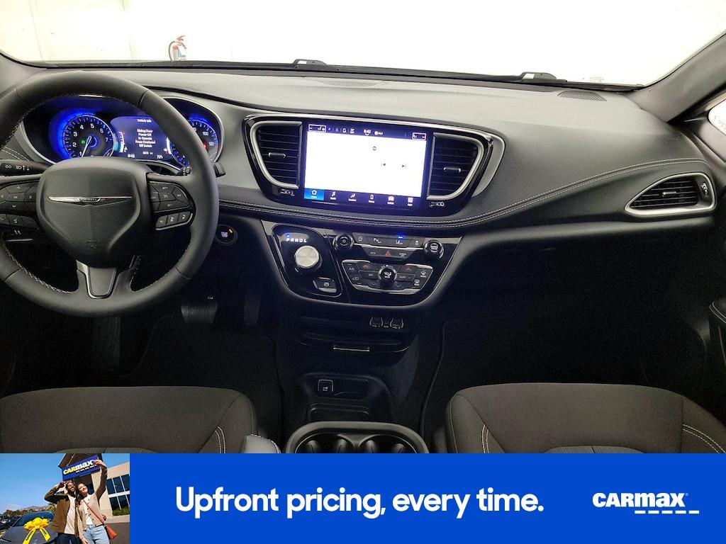 used 2024 Chrysler Pacifica car, priced at $35,998