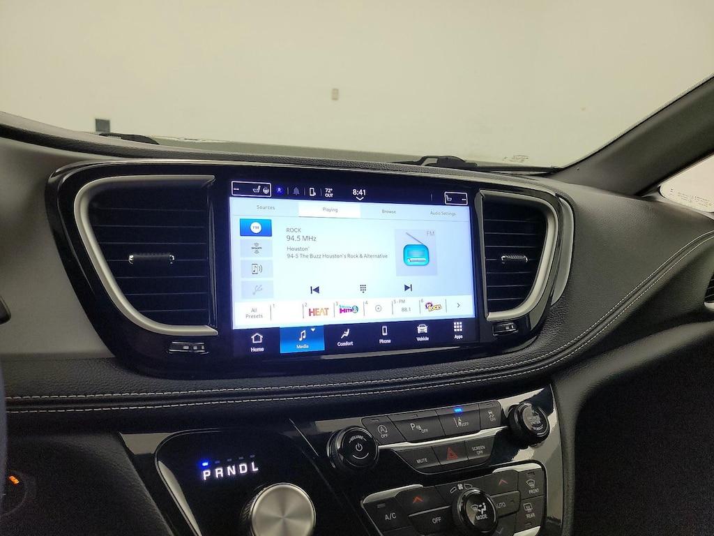 used 2024 Chrysler Pacifica car, priced at $35,998