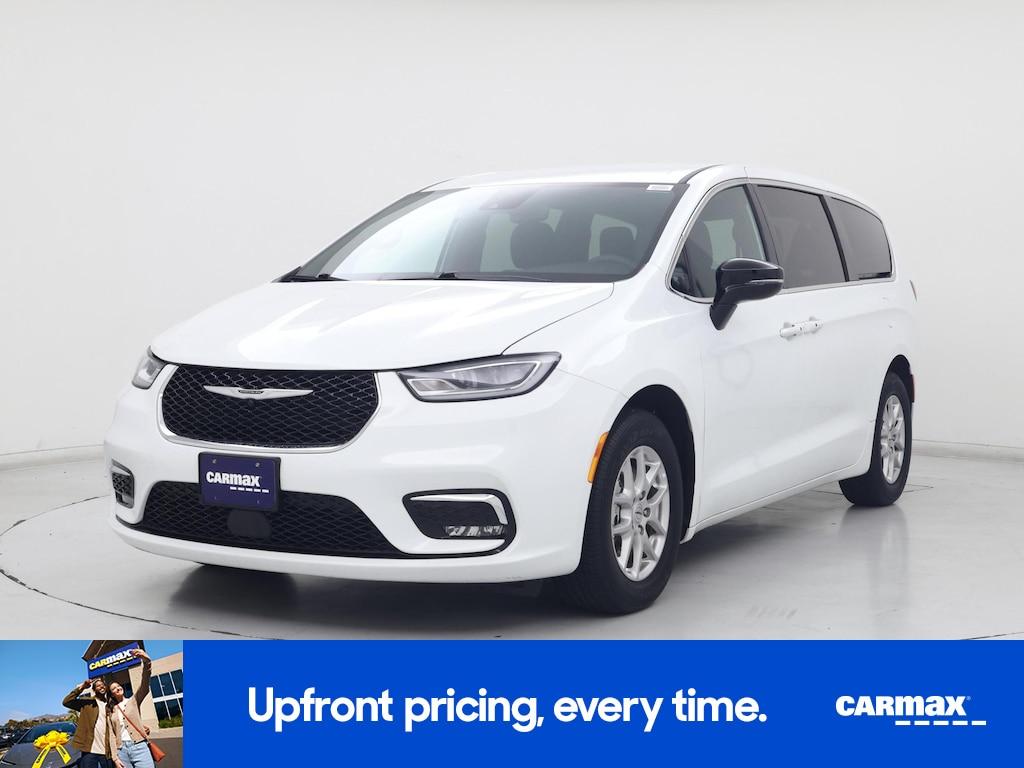 used 2024 Chrysler Pacifica car, priced at $35,998