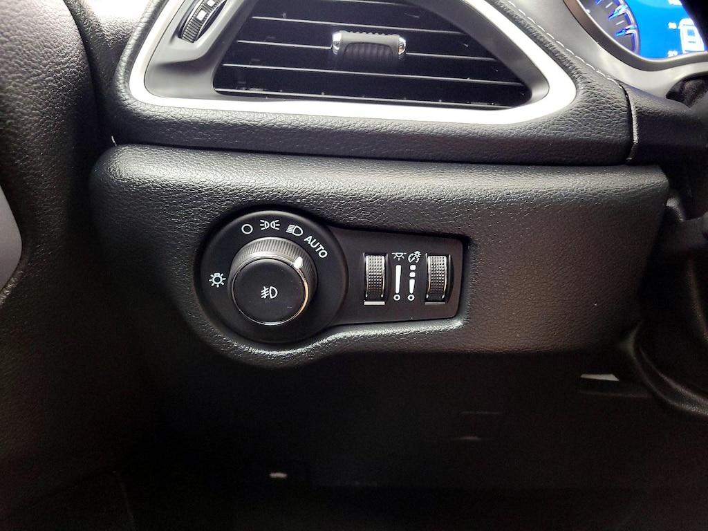 used 2024 Chrysler Pacifica car, priced at $35,998