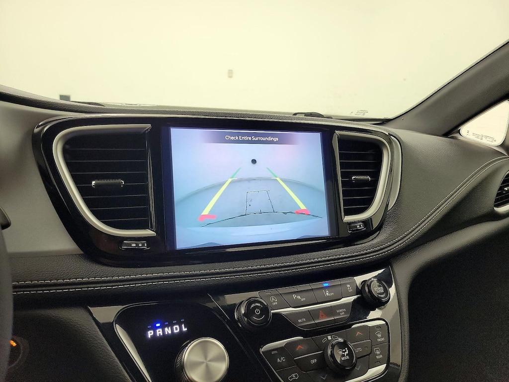 used 2024 Chrysler Pacifica car, priced at $35,998